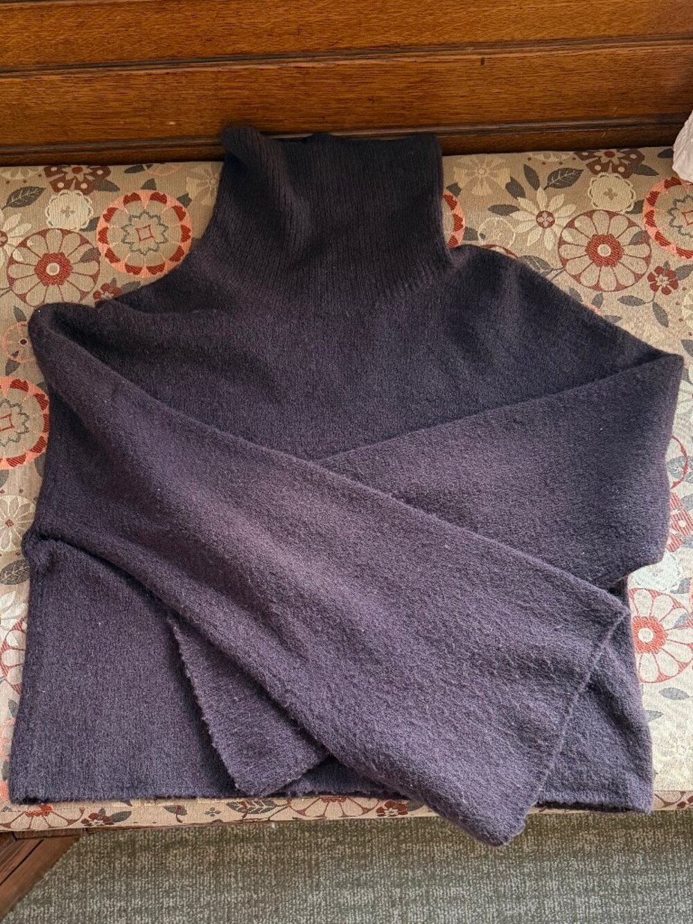 Brown Turtle Neck Bell Sleeve Sweater Sz M